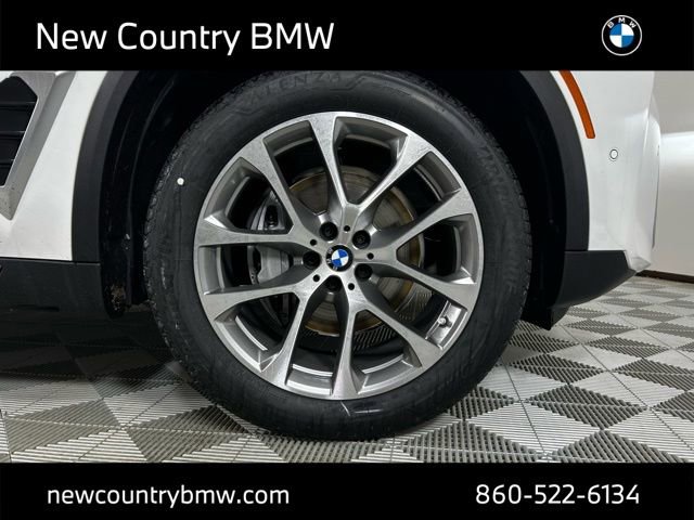 New 2026 BMW X5 xDrive40i w/ Climate Comfort Package image 8
