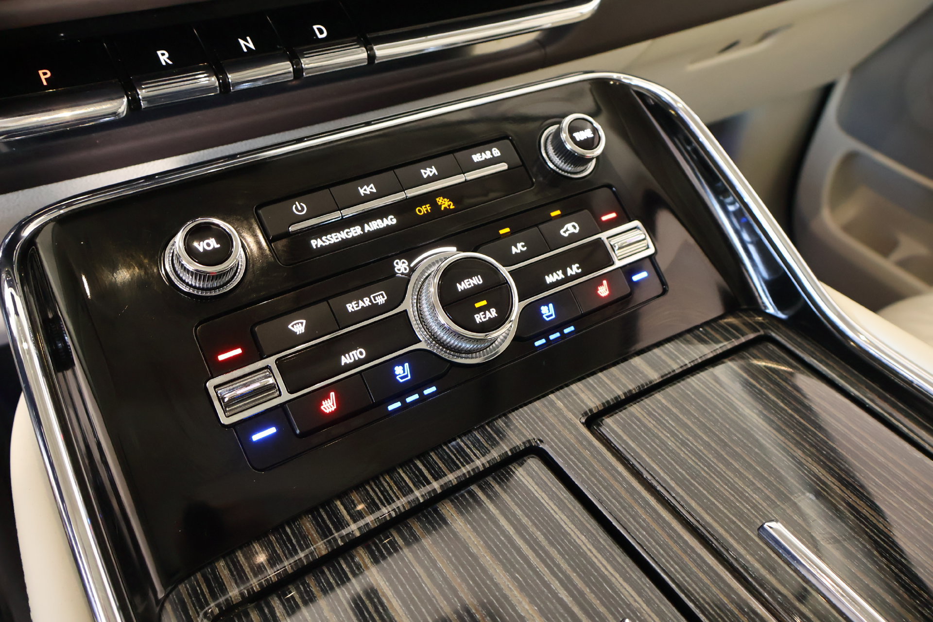 Used 2024 Lincoln Navigator Black Label AWD/4WD image 8