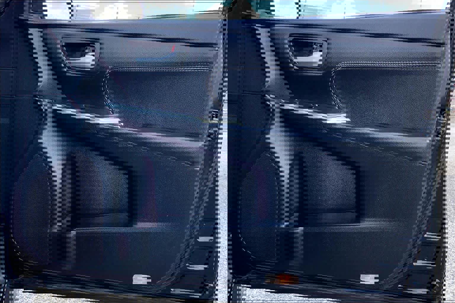 Used 2015 Toyota Camry XLE w/ Moonroof Package FWD image 21