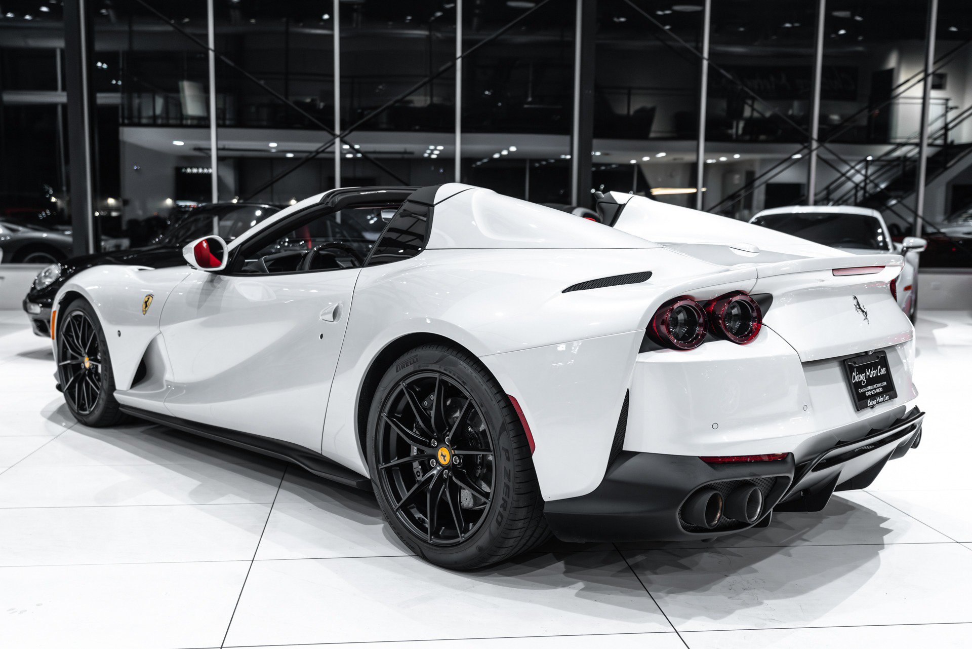 Used 2023 Ferrari 812 GTS RWD image 3