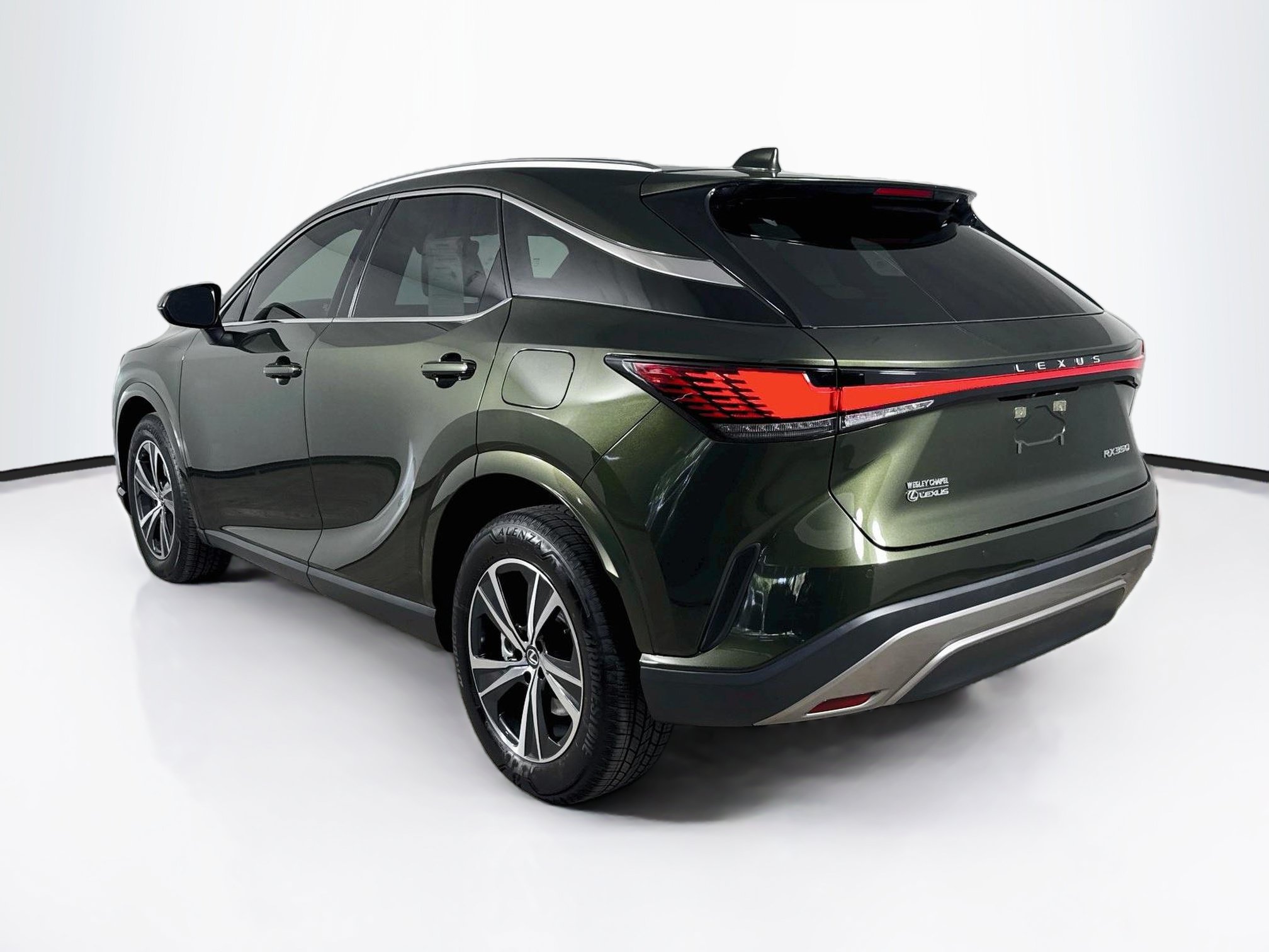 Used 2024 Lexus RX 350 Premium w/ Accessory Package FWD image 32