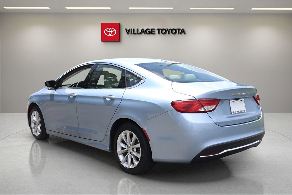 Used 2015 Chrysler 200 C FWD image 3