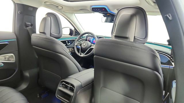 Used 2024 Mercedes-Benz E 350 4MATIC Sedan image 26