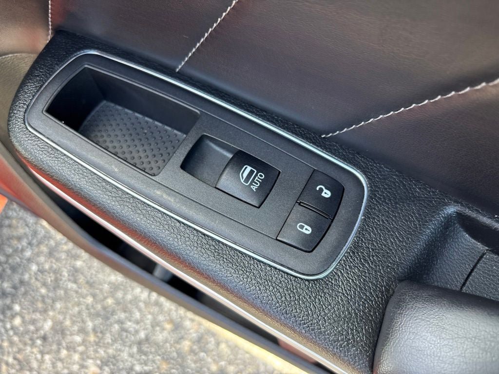Used 2022 Dodge Charger Scat Pack w/ Plus Group RWD image 41