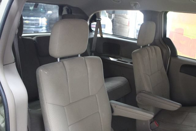 Used 2011 Chrysler Town & Country Touring w/ Security Group FWD image 9
