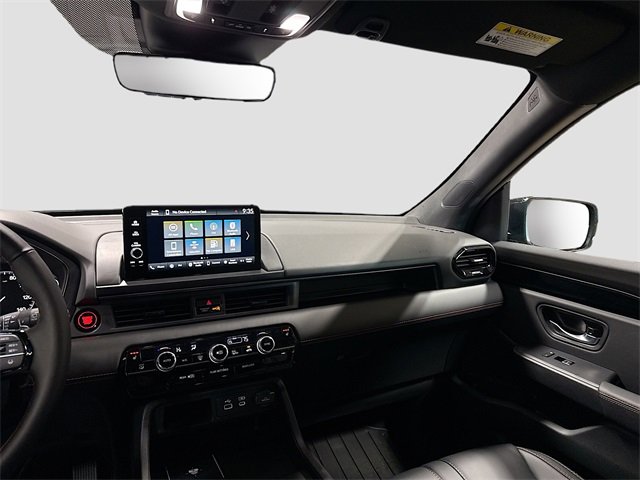 Used 2025 Honda Pilot TrailSport image 25