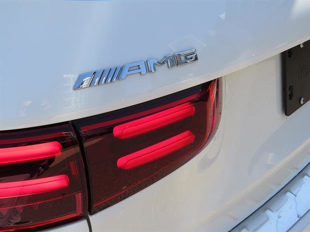 Used 2024 Mercedes-Benz GLB 35 AMG 4MATIC w/ Driver Assistance Package image 28