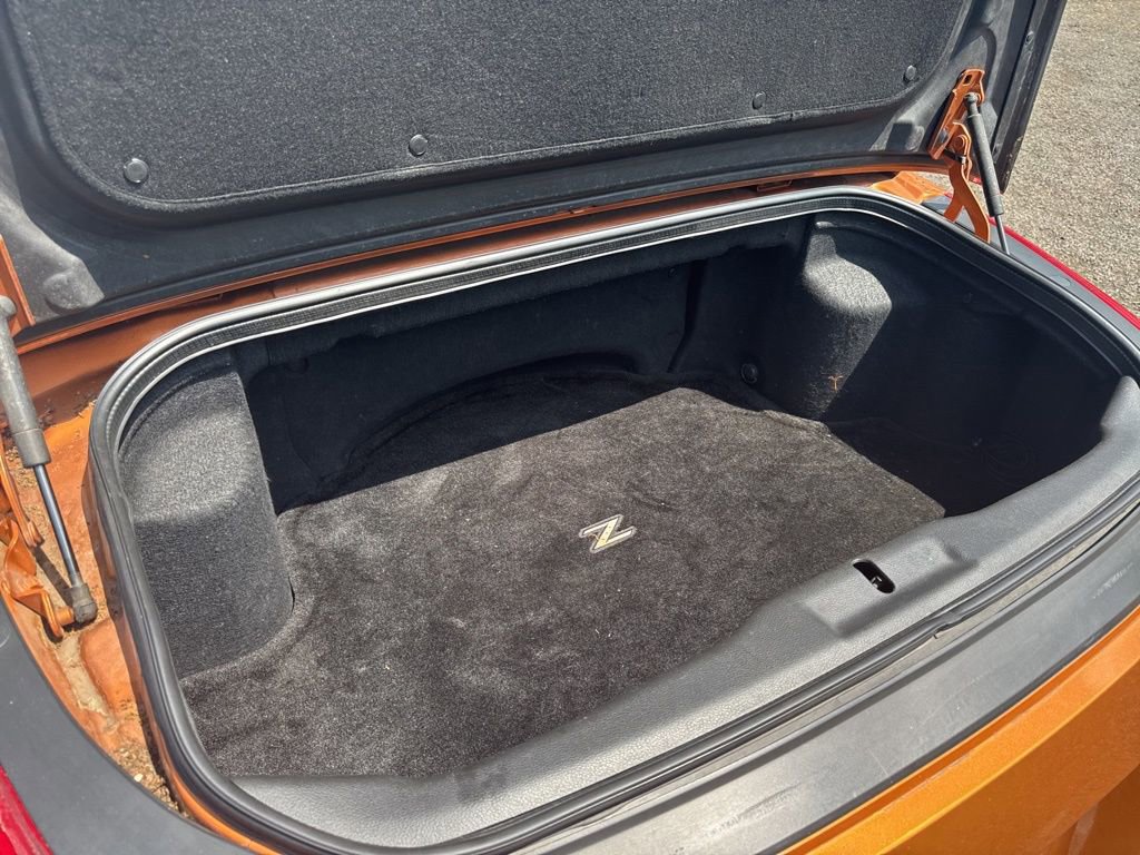 Used 2005 Nissan 350Z Touring RWD image 40