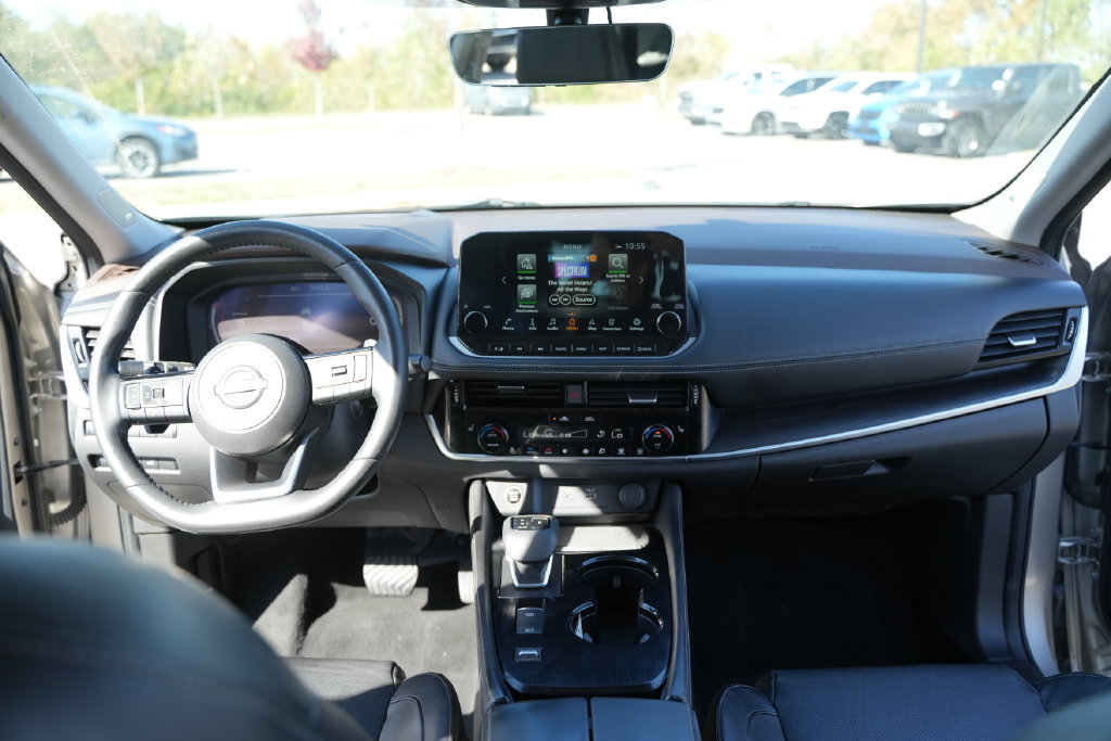 Used 2022 Nissan Rogue Platinum w/ Head-Up Display Package FWD image 28