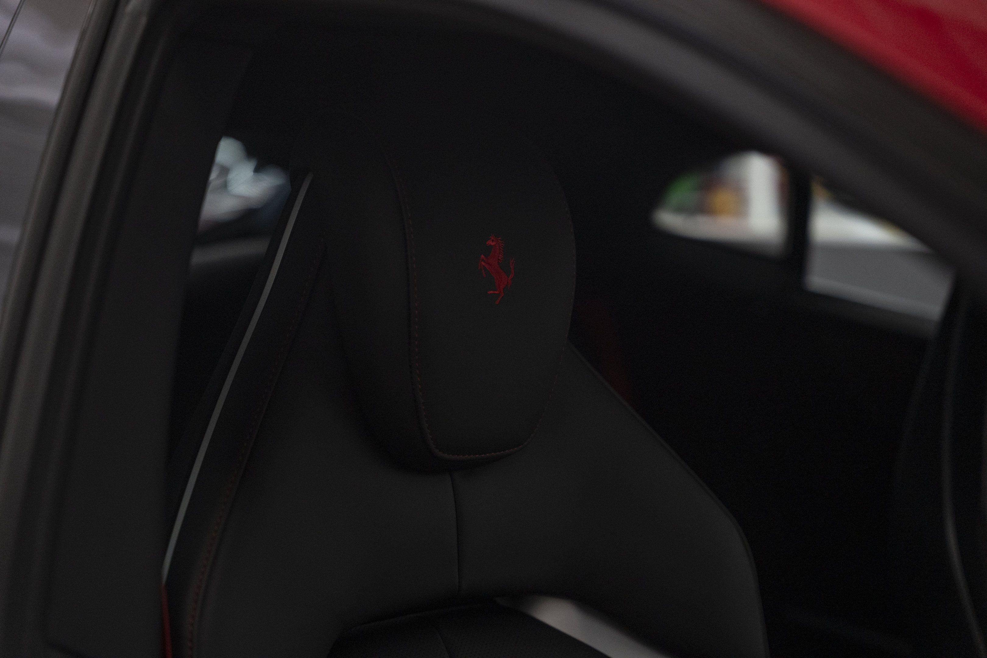 Used 2026 Ferrari Purosangue AWD/4WD image 34