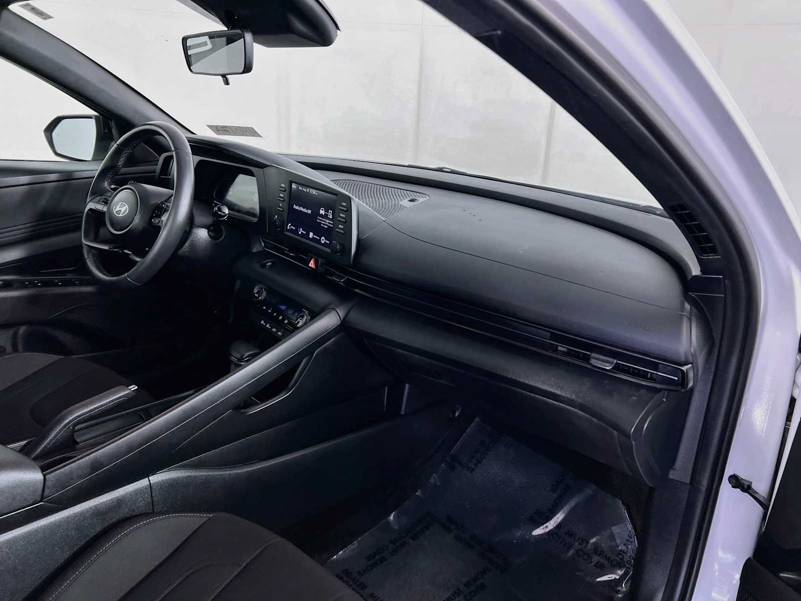 Certified 2025 Hyundai Elantra Sport FWD image 28