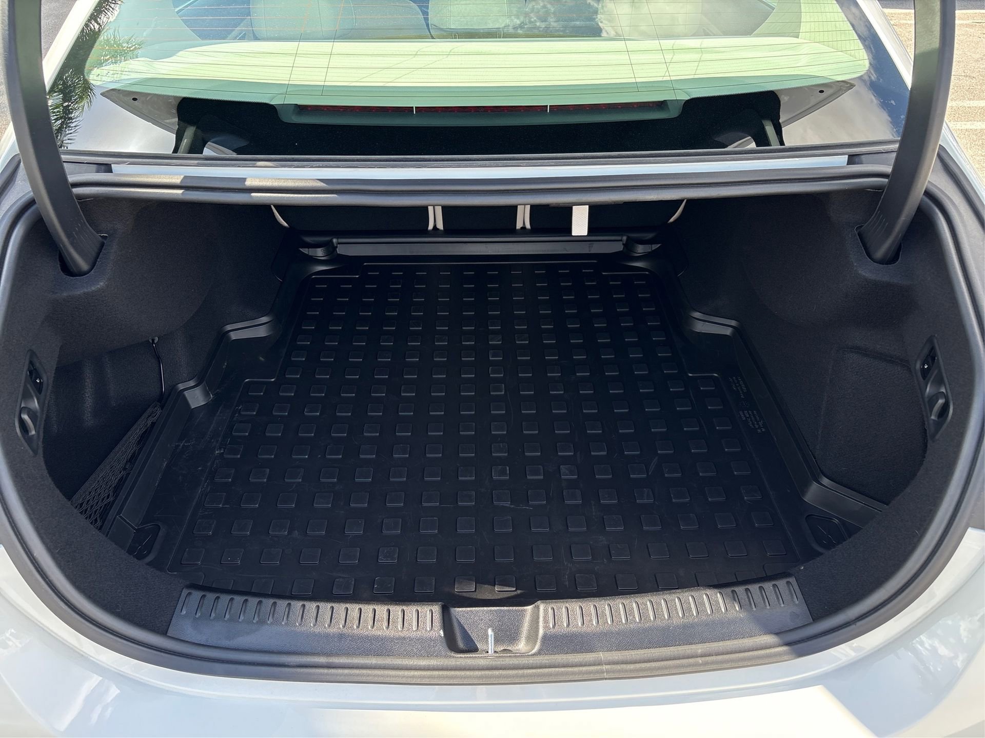 Used 2024 Mercedes-Benz E 350 4MATIC Sedan image 11