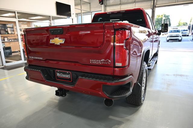 New 2026 Chevrolet Silverado 2500 High Country w/ High Country Premium Package AWD/4WD image 5
