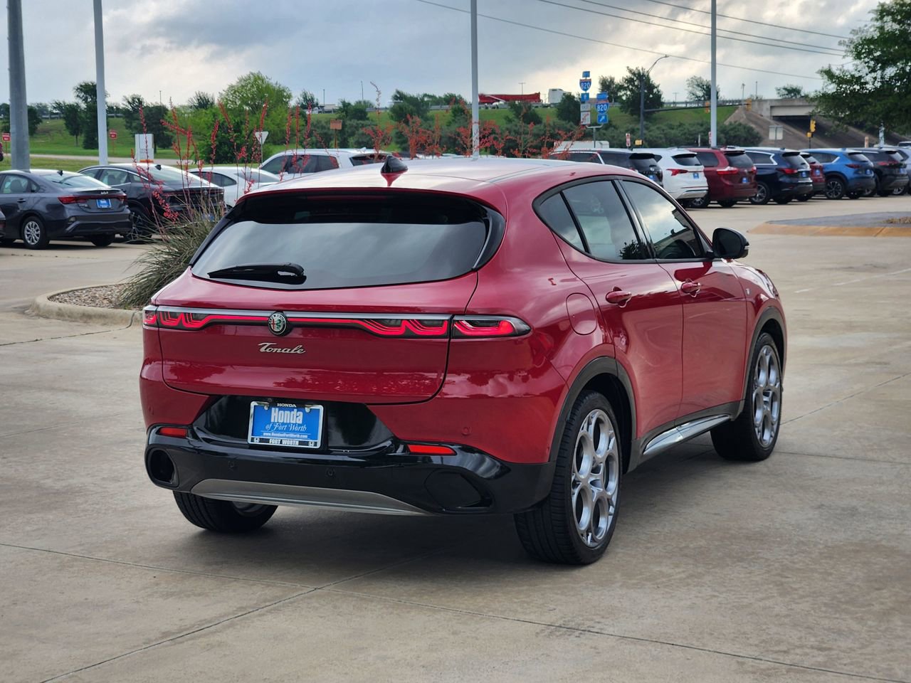 Used 2024 Alfa Romeo Tonale Ti AWD/4WD image 5