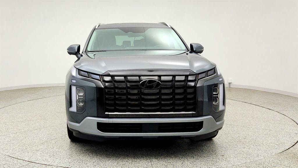 Used 2024 Hyundai Palisade SEL FWD image 2