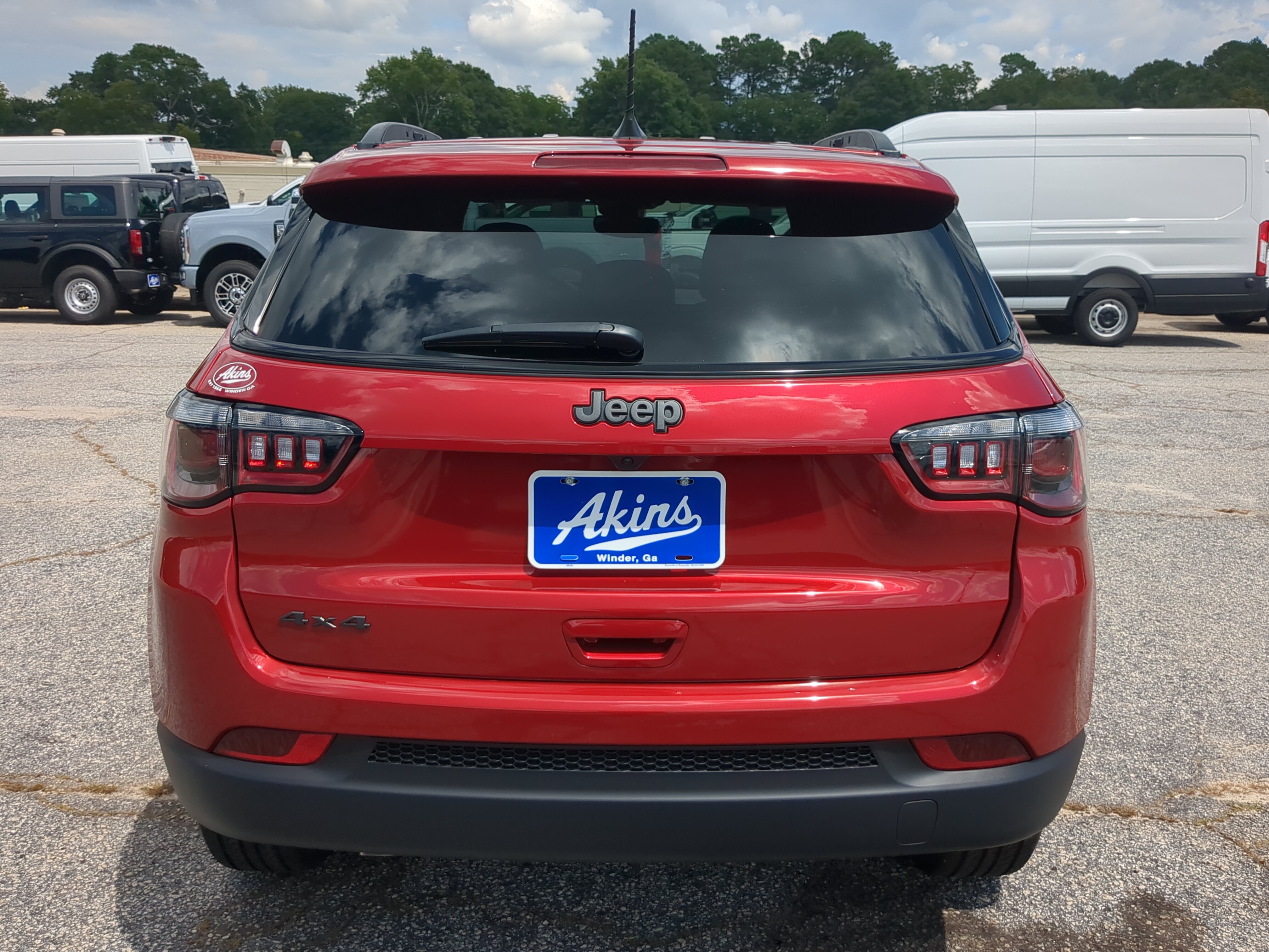 New 2026 Jeep Compass Latitude AWD/4WD image 4