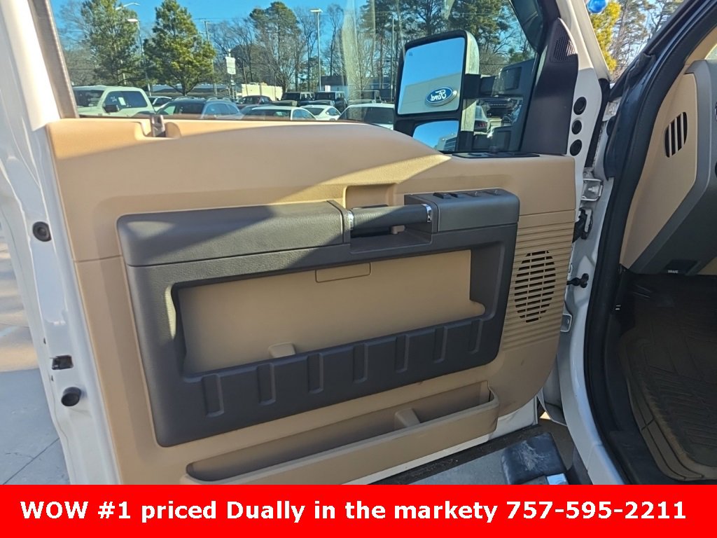 Used 2011 Ford F350 Lariat w/ Lariat Interior Pkg image 11