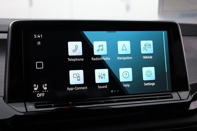 New 2026 Volkswagen Atlas Cross Sport SE image 13