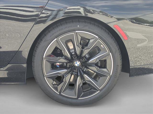 New 2026 BMW 750e xDrive AWD/4WD image 13