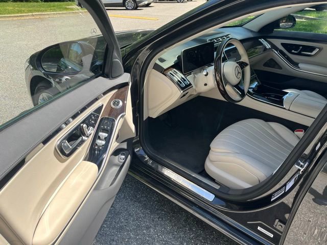 Used 2022 Mercedes-Benz S 580 4MATIC Sedan image 4