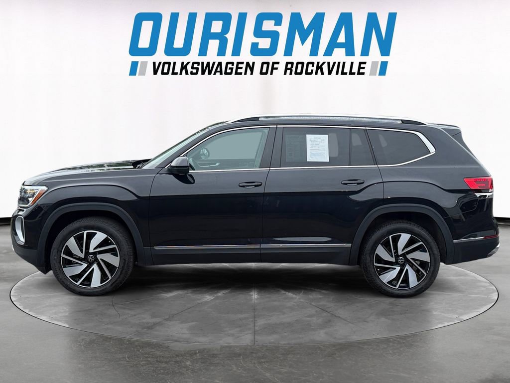 Used 2025 Volkswagen Atlas SEL AWD/4WD image 3