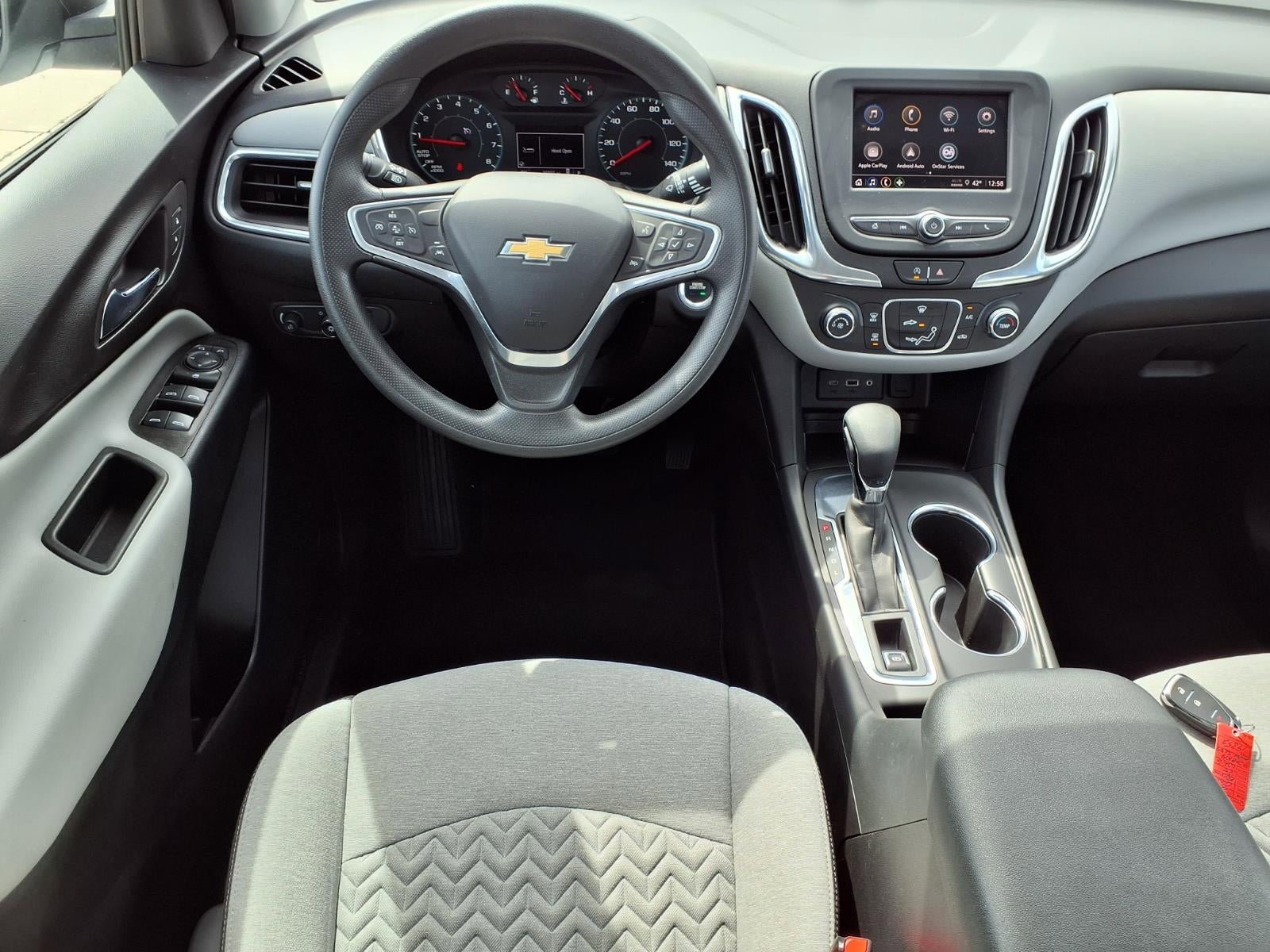 Used 2022 Chevrolet Equinox LS FWD image 2