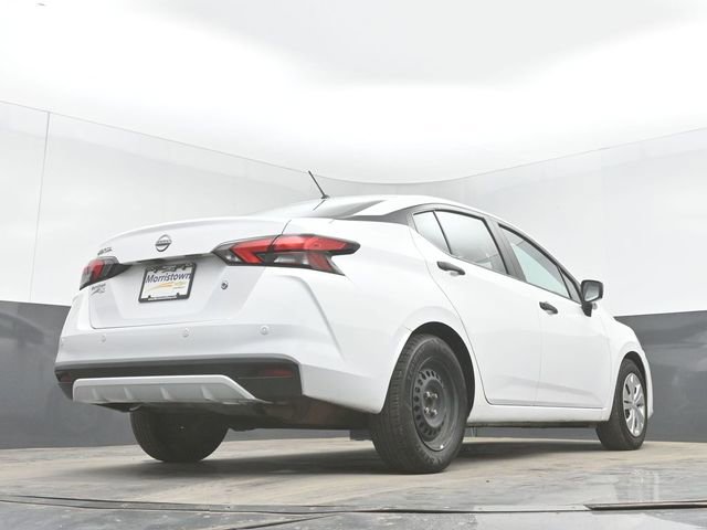 Used 2023 Nissan Versa S FWD image 42