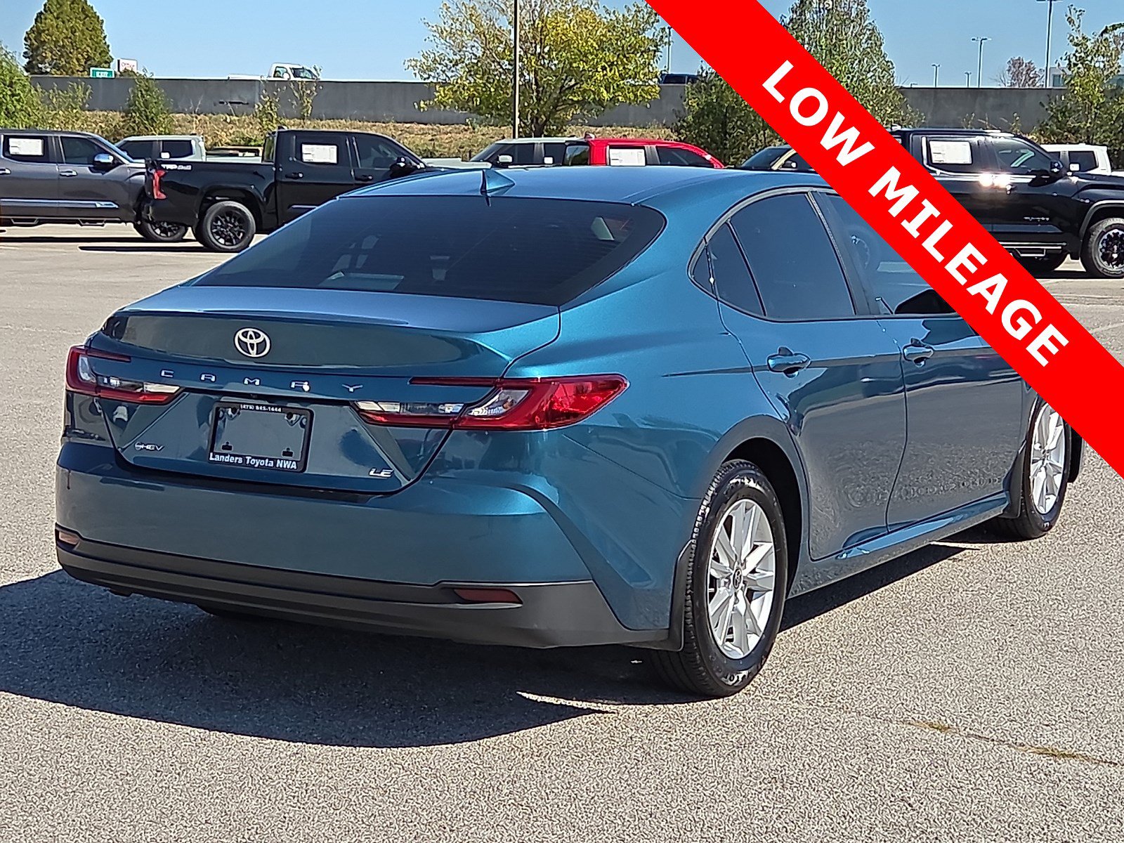Used 2026 Toyota Camry LE w/ Convenience Package FWD image 5