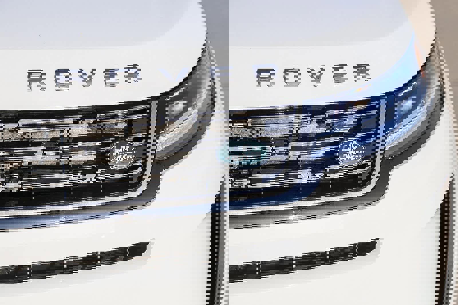 New 2026 Land Rover Range Rover Evoque S image 5