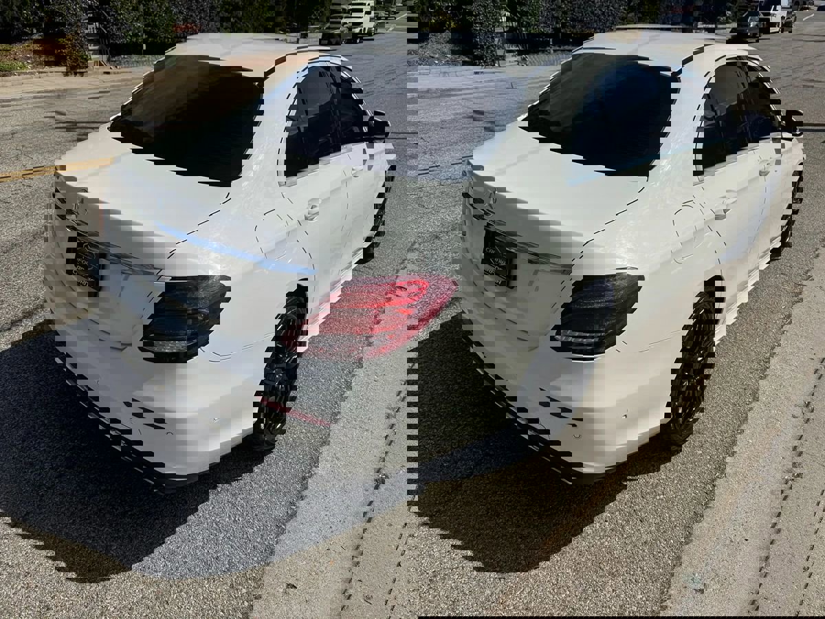 Used 2018 Mercedes-Benz E 300 w/ AMG Line Exterior image 5