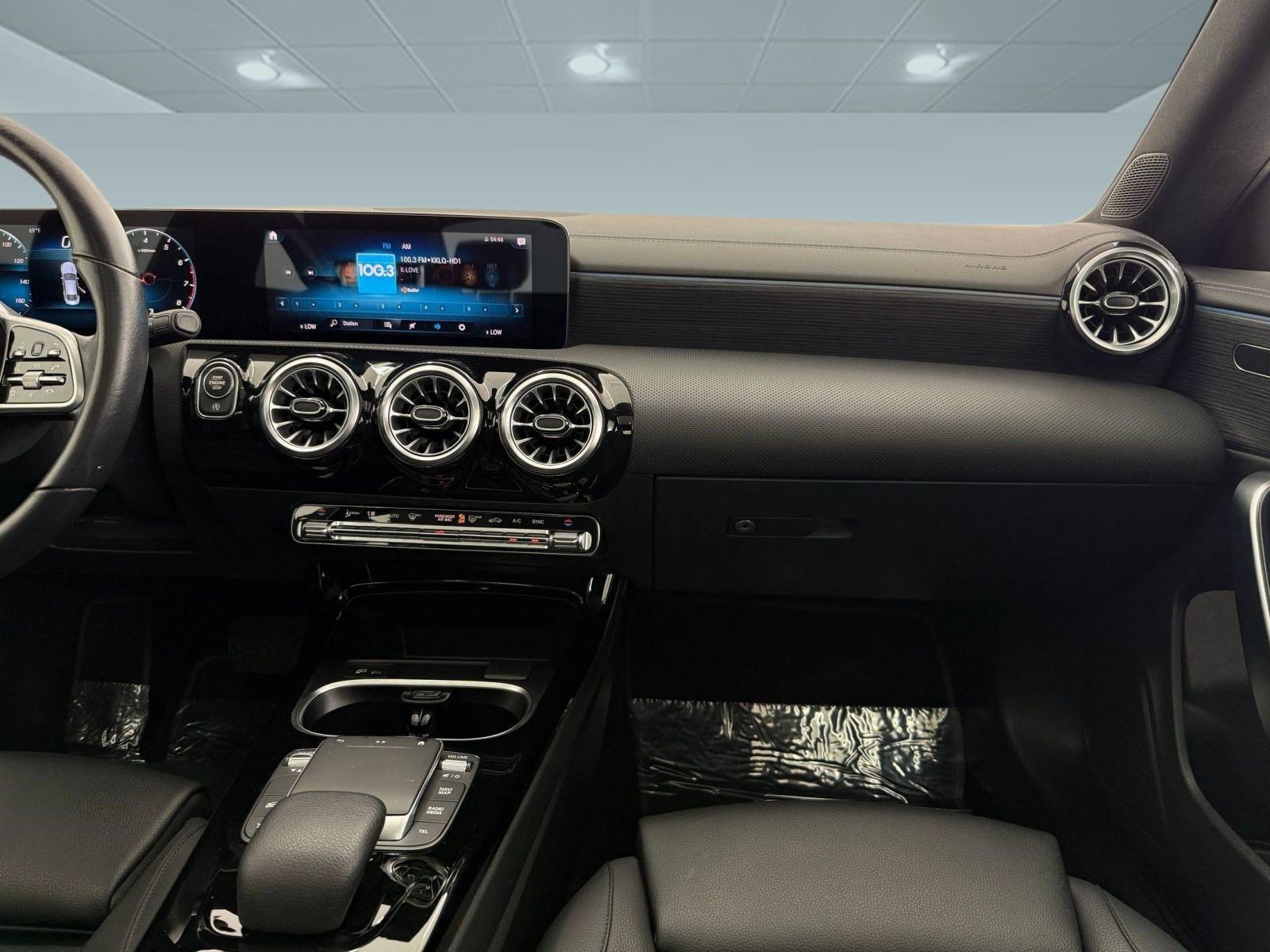 Used 2022 Mercedes-Benz CLA 250 image 27