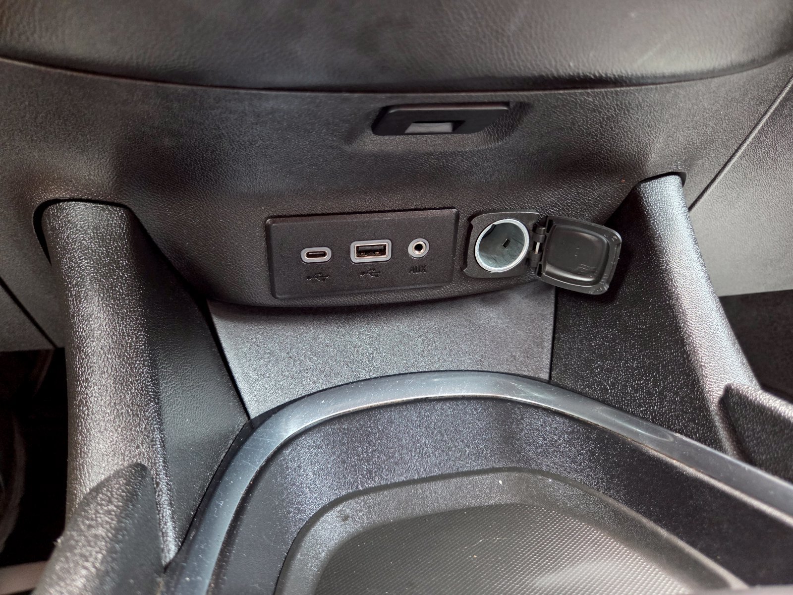 Used 2024 Chevrolet Malibu LT FWD image 34
