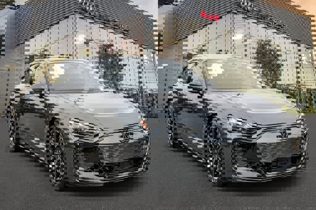 Used 2025 Audi RS e-tron GT performance image 5