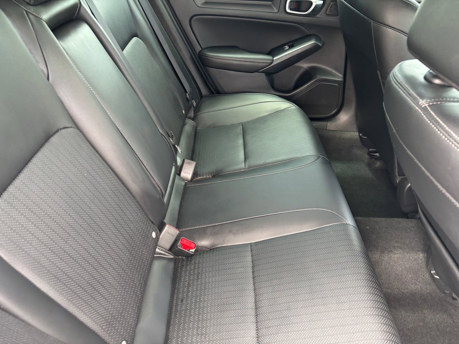 Used 2024 Honda Civic EX-L image 17