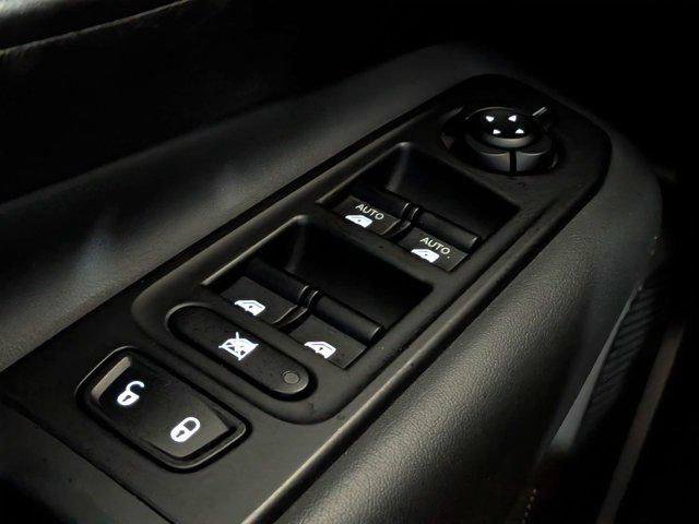 Certified 2023 Jeep Renegade Latitude AWD/4WD image 24