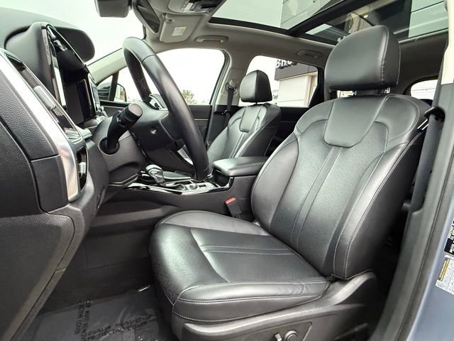 Used 2023 Kia Sorento SX image 18