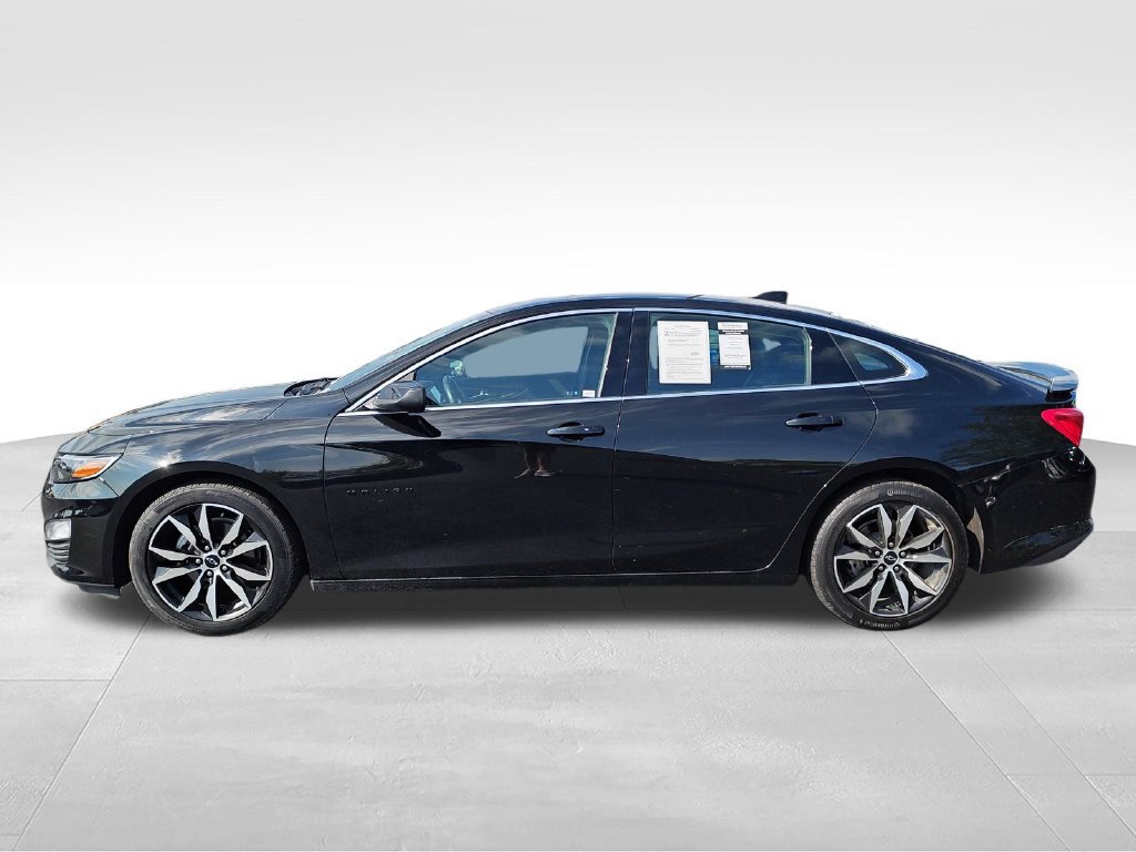 Used 2023 Chevrolet Malibu RS w/ Driver Confidence Package FWD image 2