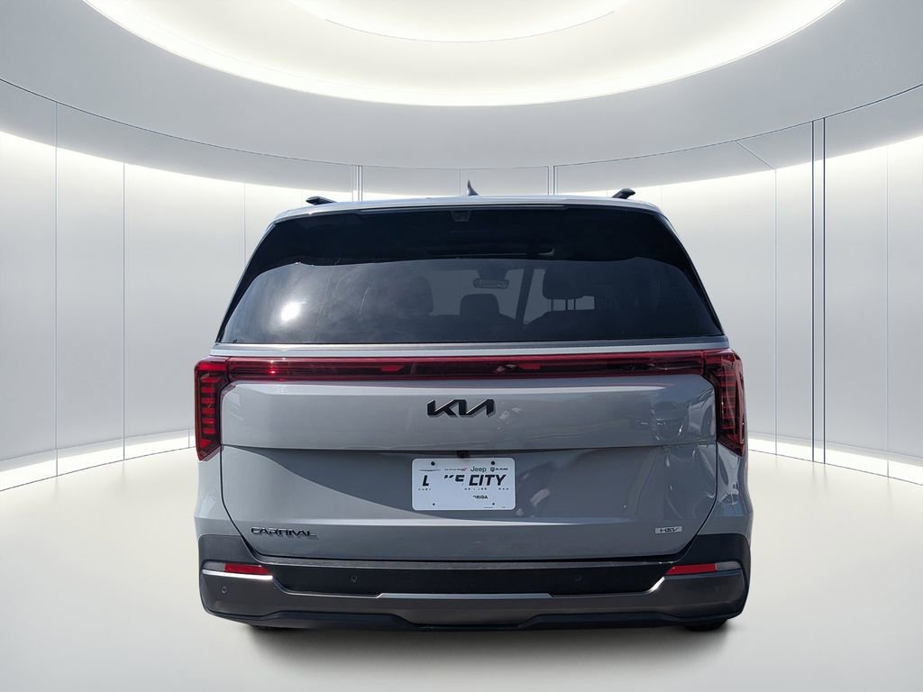 Used 2026 Kia Carnival SX Prestige image 5