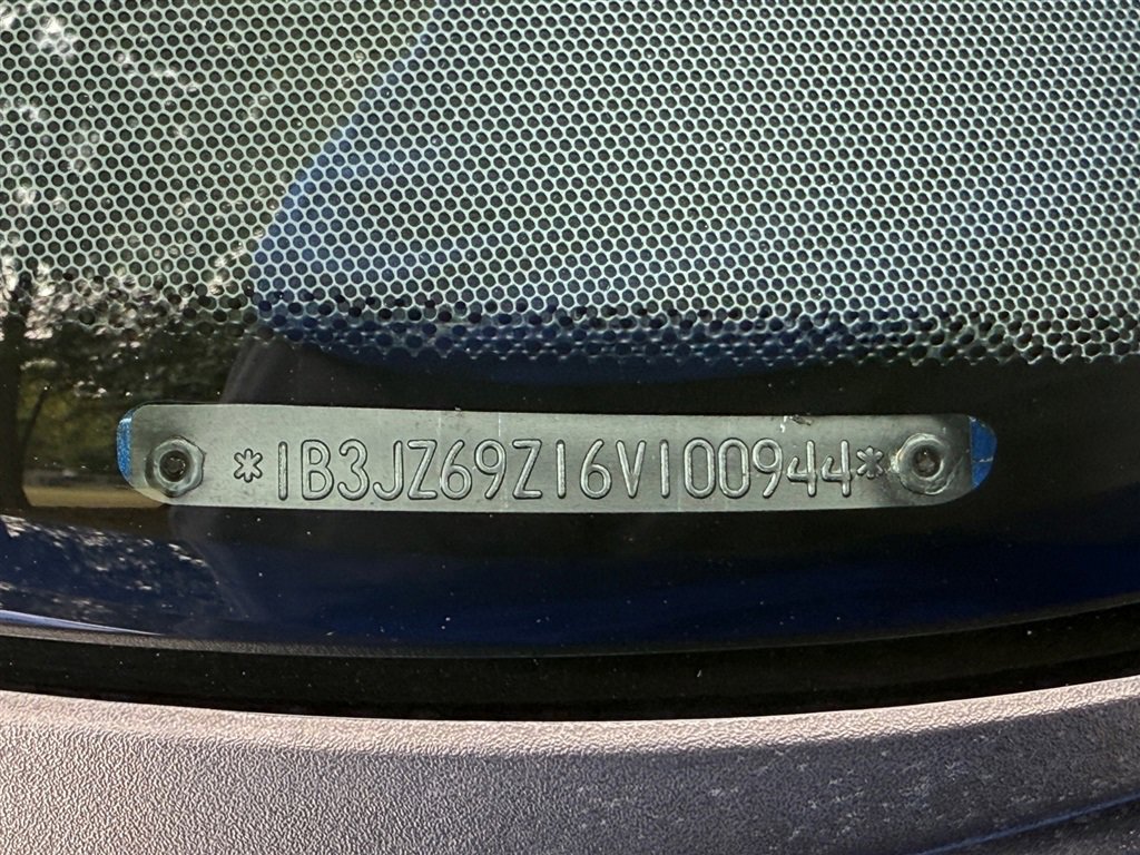 Used 2006 Dodge Viper SRT-10 image 19