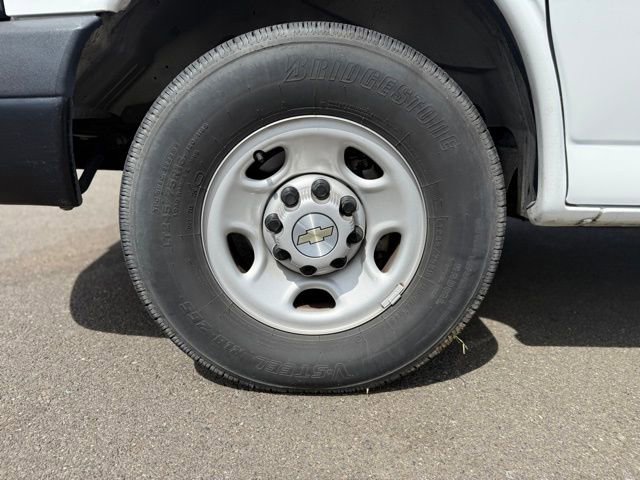 Used 2021 Chevrolet Express 2500 w/ Driver Convenience Package image 9