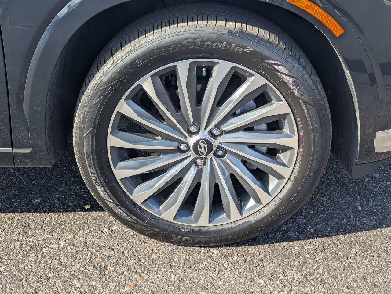 Used 2024 Hyundai Palisade Calligraphy image 10