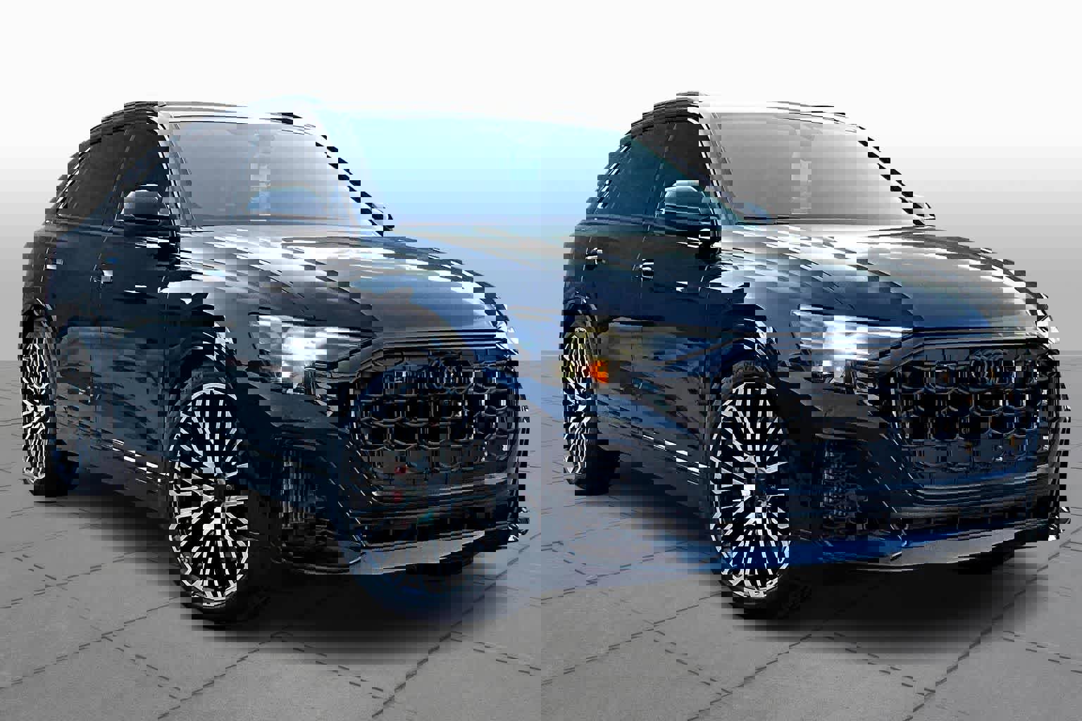 New 2026 Audi SQ8 Prestige image 2