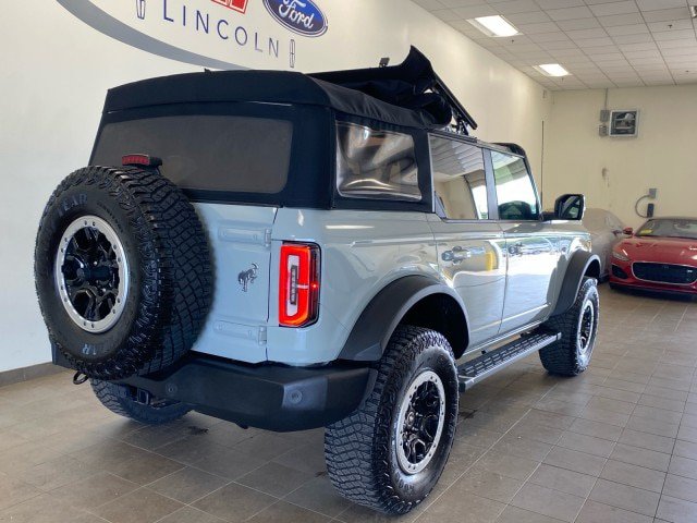 Certified 2021 Ford Bronco Outer Banks w/ Sasquatch Package AWD/4WD image 8