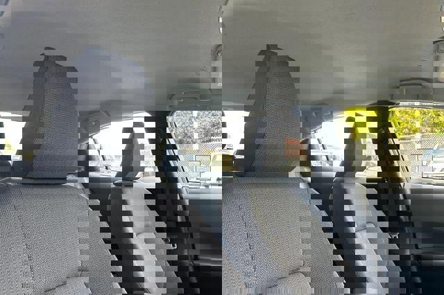 Used 2025 Toyota Prius LE FWD image 19