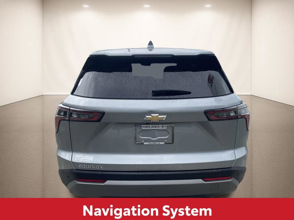 Used 2025 Chevrolet Equinox LT FWD image 5