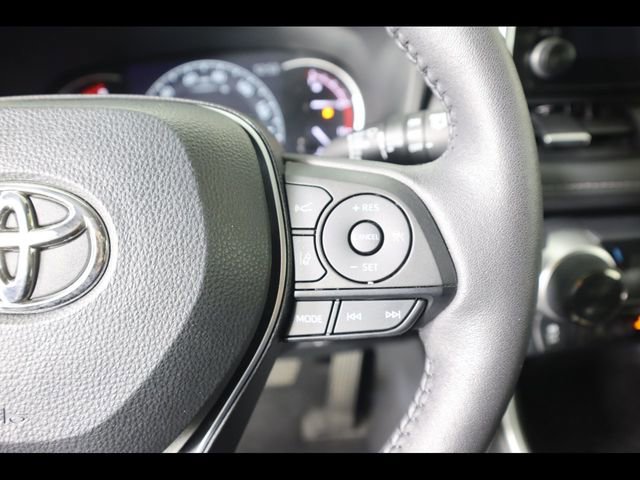 Used 2023 Toyota RAV4 XLE Premium AWD/4WD image 24