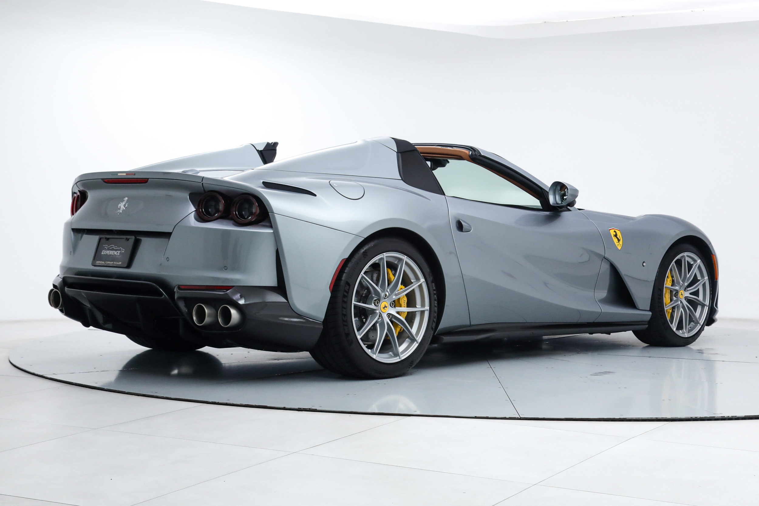 Certified 2023 Ferrari 812 GTS RWD image 3