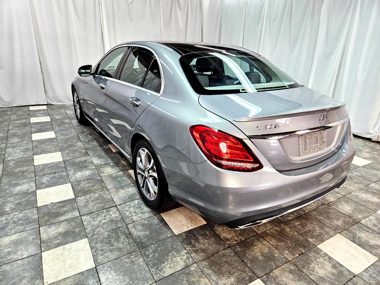 Used 2015 Mercedes-Benz C 300 Sedan image 6