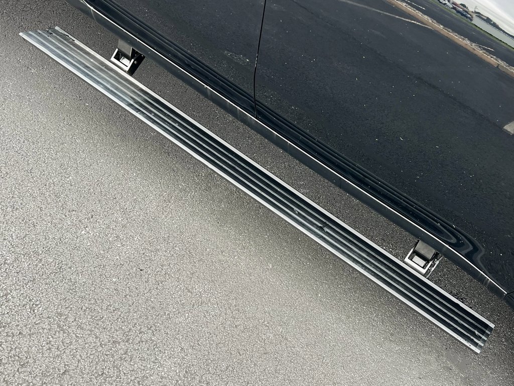 Used 2024 GMC Sierra 3500 Denali Ultimate image 22