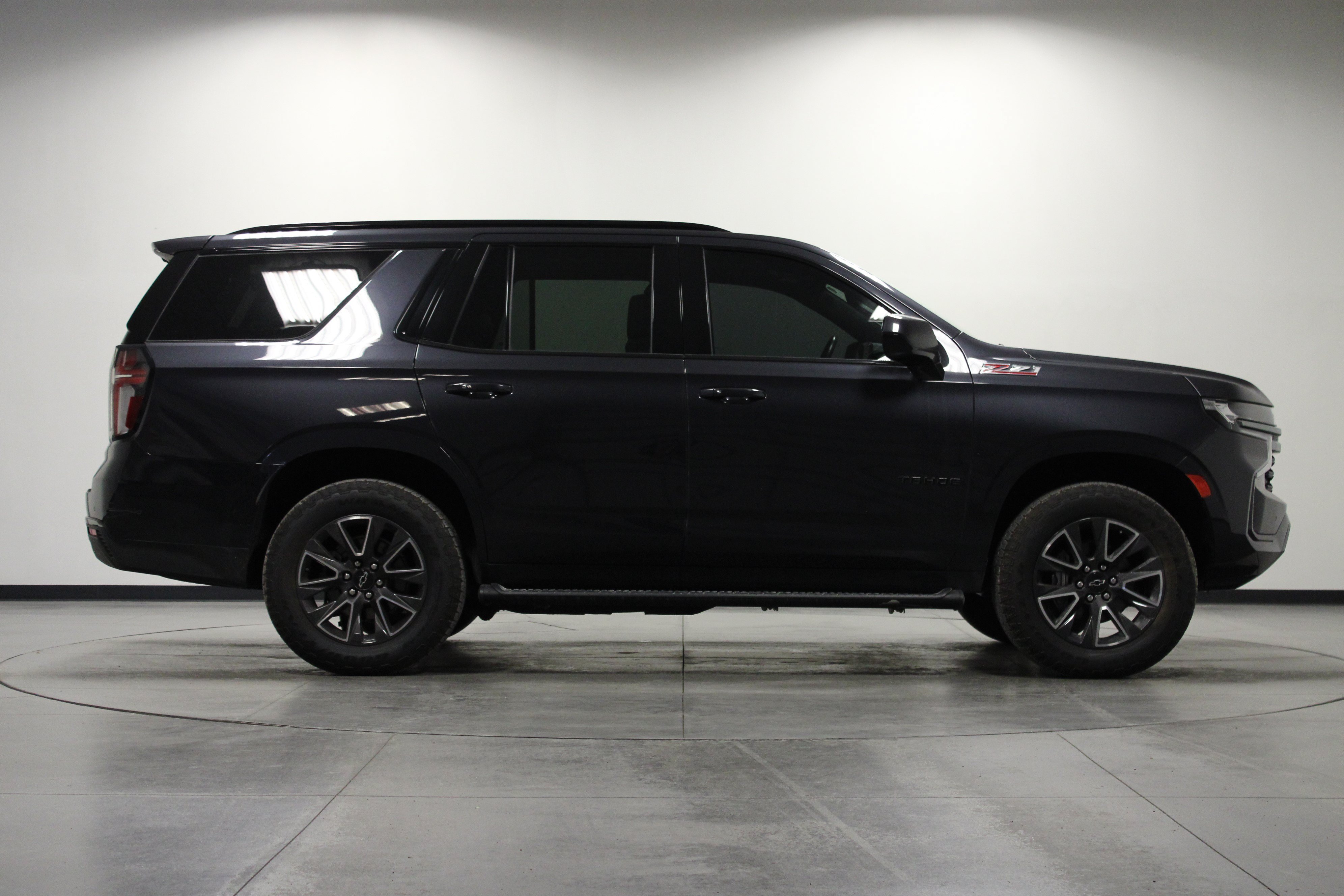 Used 2022 Chevrolet Tahoe Z71 AWD/4WD image 3